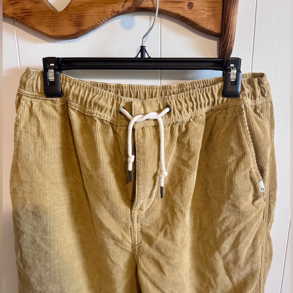 Men's Relaxed Corduroy Pants in Mustard - Picture 6 of 8